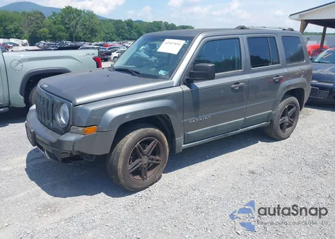 2011 Jeep Patriot Latitude X из США, поврежденный, VIN 1J4NF4GB1BD244989